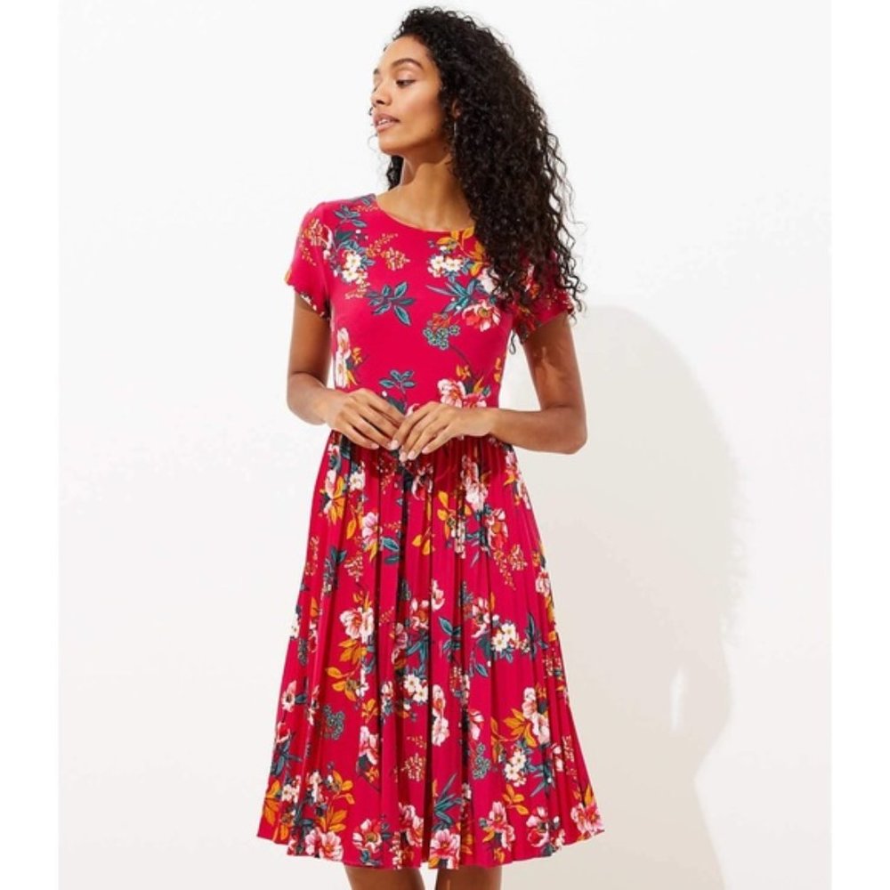 Loft FLORAL PLEATED FLARE DRESS IN PEPPERMINT PINK